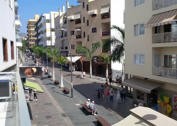Cristianos Apartmán *